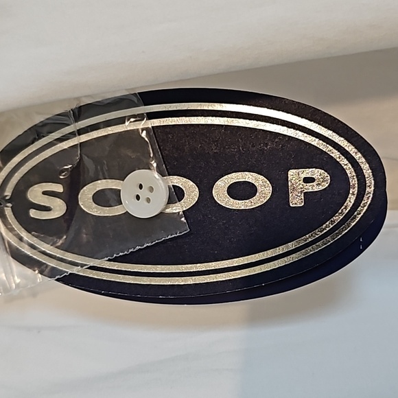 ๐ฃ Scoop Women's White Eyelet Button Down Long Sleeves Size Med ๐ Tags ๐ - Picture 5 of 7